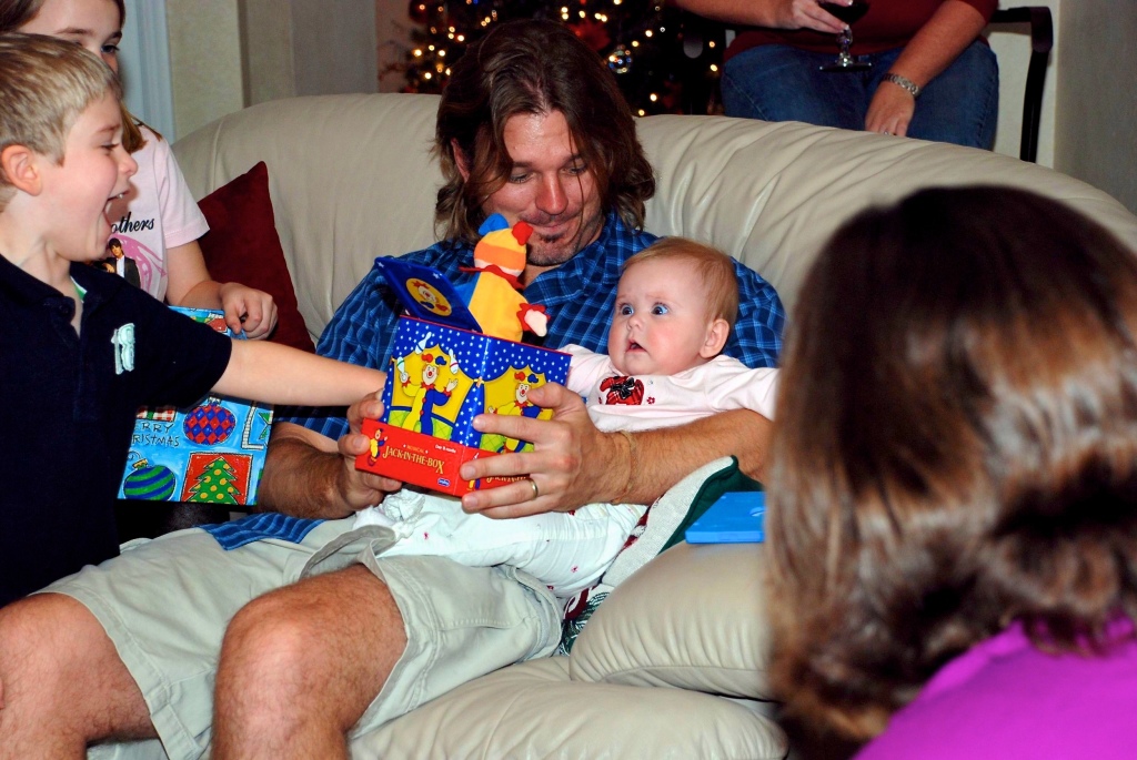 Hildebrand Christmas ScreenSaver/1024x768_2008-12-24-52 Christmas Eve J&J.jpg